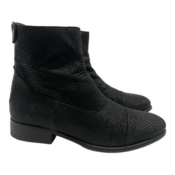 Billi Bi Copenhagen Black Leather Snake Print Almond Toe Casual Booties Women 40 - Picture 2 of 15